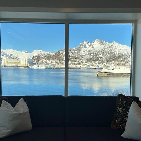 Sentrumsnaer Leilighet Med Utsikt Svolvær Eksteriør bilde